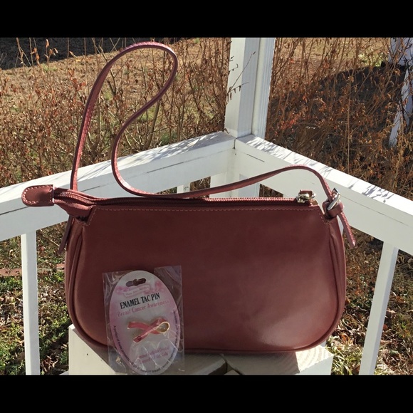 Light Green and Salmon Colored Purses - Picture 7 of 7